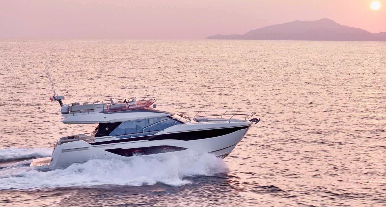 Pozzetto e interni Prestige F-Line — Art de Vivre